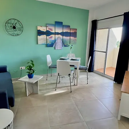Modern Front Sea View In Benalbeach Apartman *